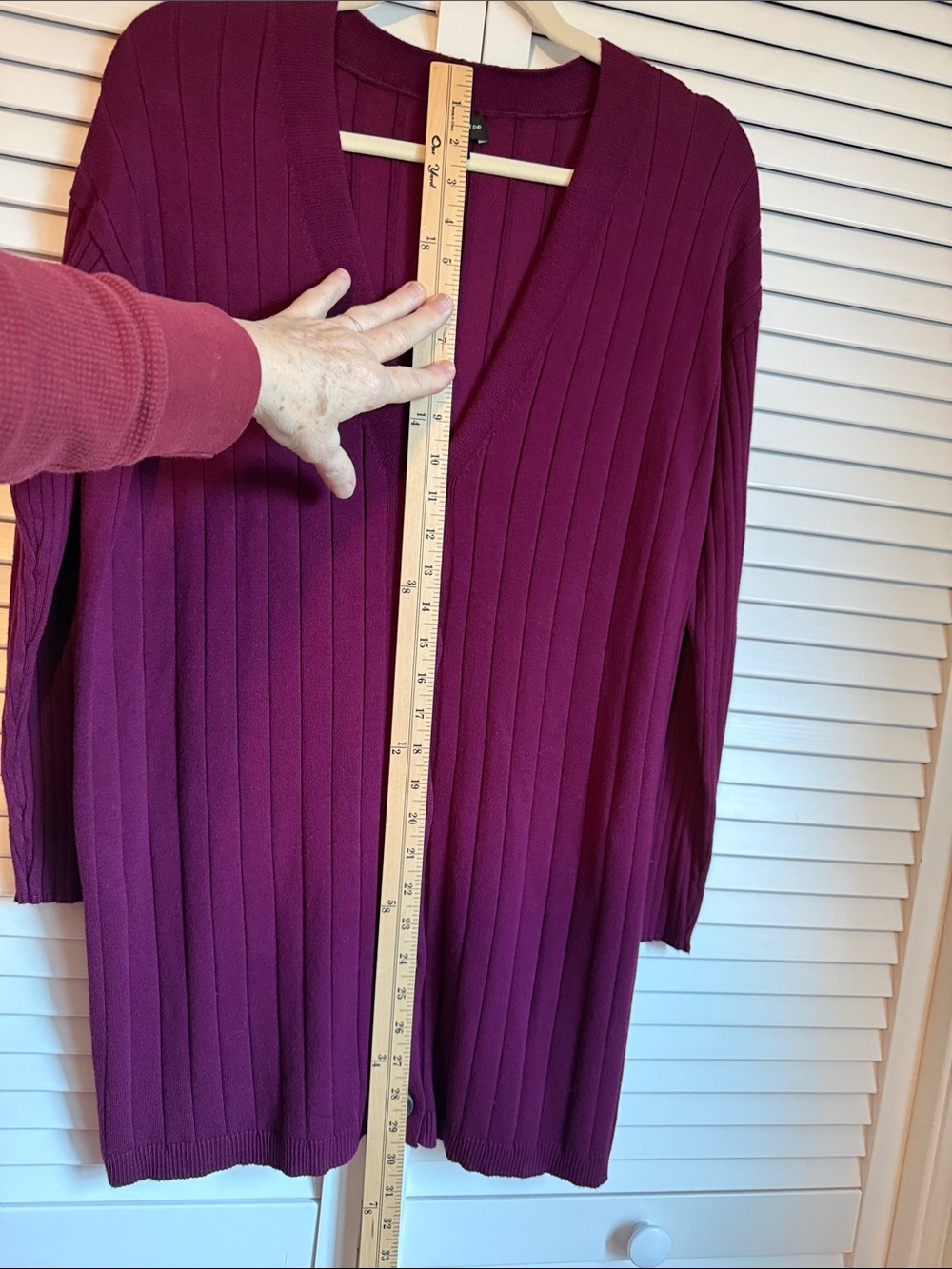 The Limited - Ribbed Button-Front Side Slit Cardigan - Plum - Size M - Picture 9 of 9